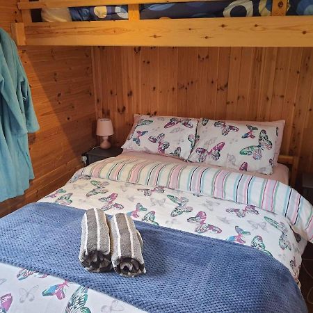 Luxury Railway Carriage With Stunning Views Apartment Hereford Bagian luar foto